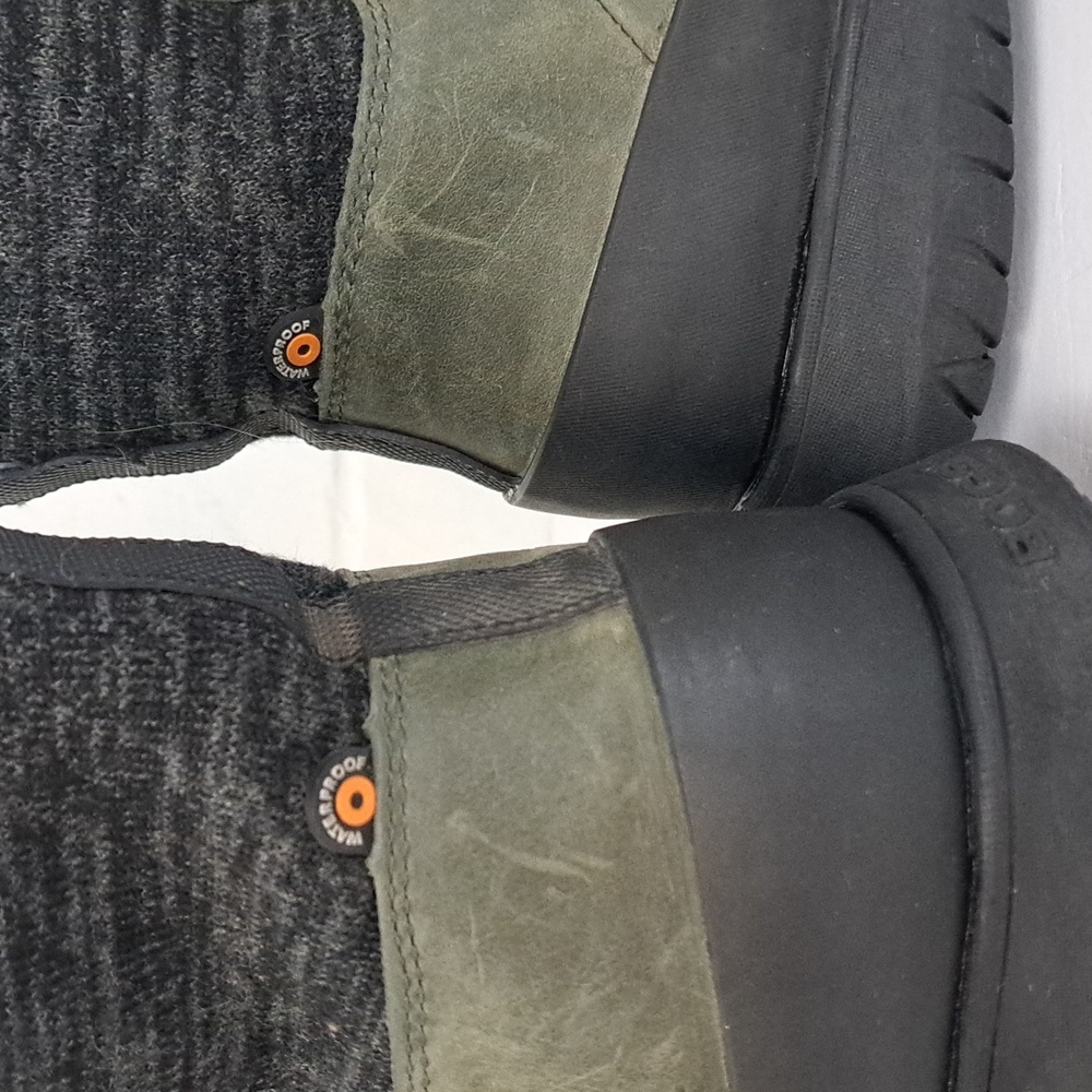 Bogs Olive Green and Black Winter Lace-Up Boots - Picture 11 of 16